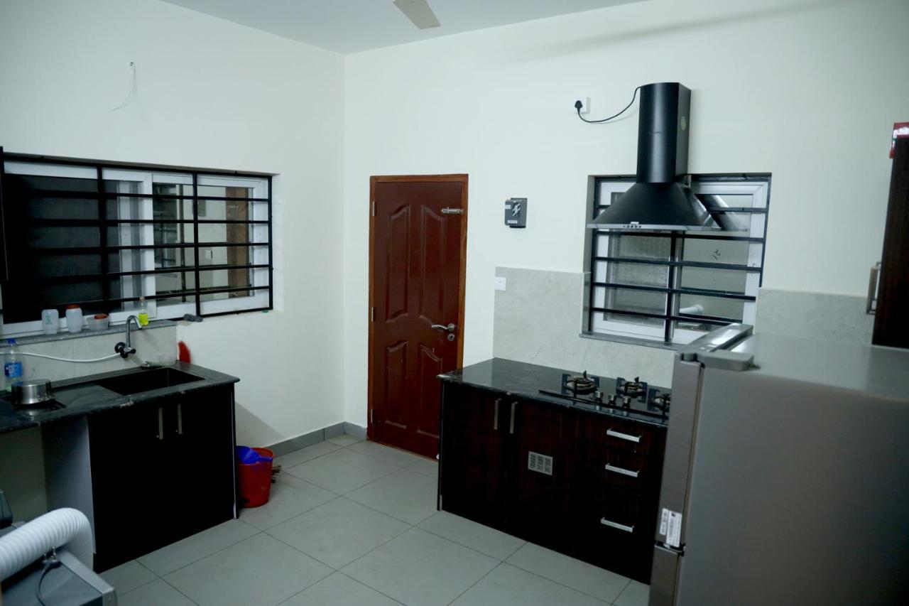 Clover Home Tiruvalla Εξωτερικό φωτογραφία