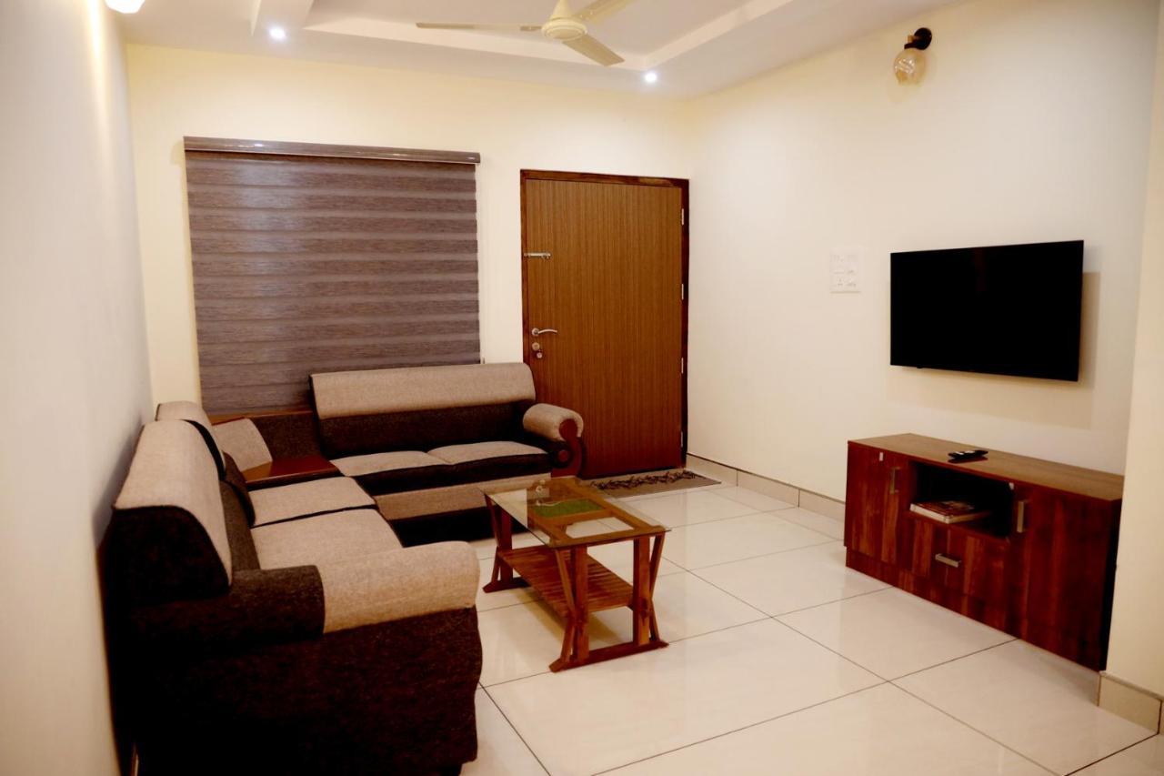 Clover Home Tiruvalla Εξωτερικό φωτογραφία