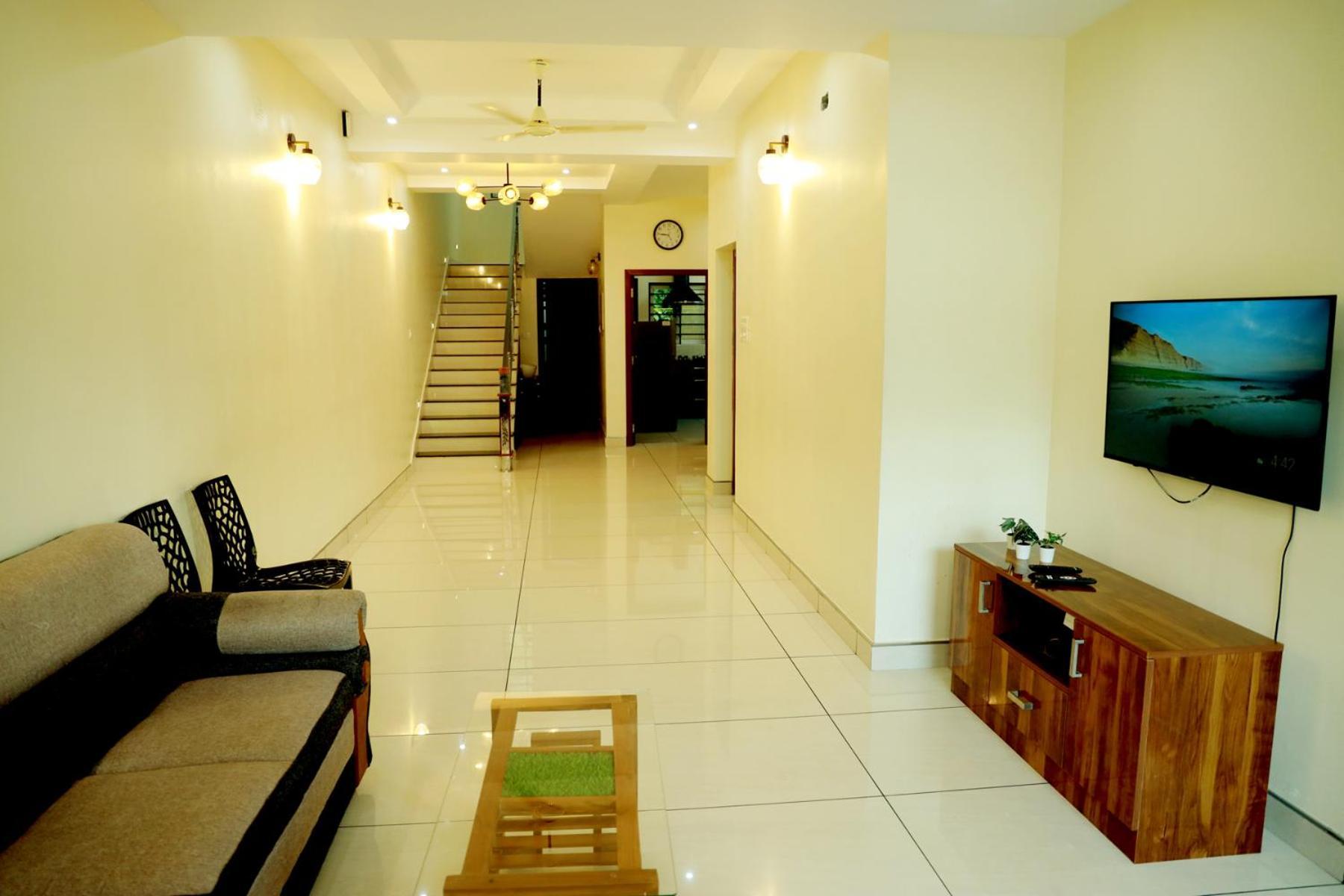 Clover Home Tiruvalla Εξωτερικό φωτογραφία